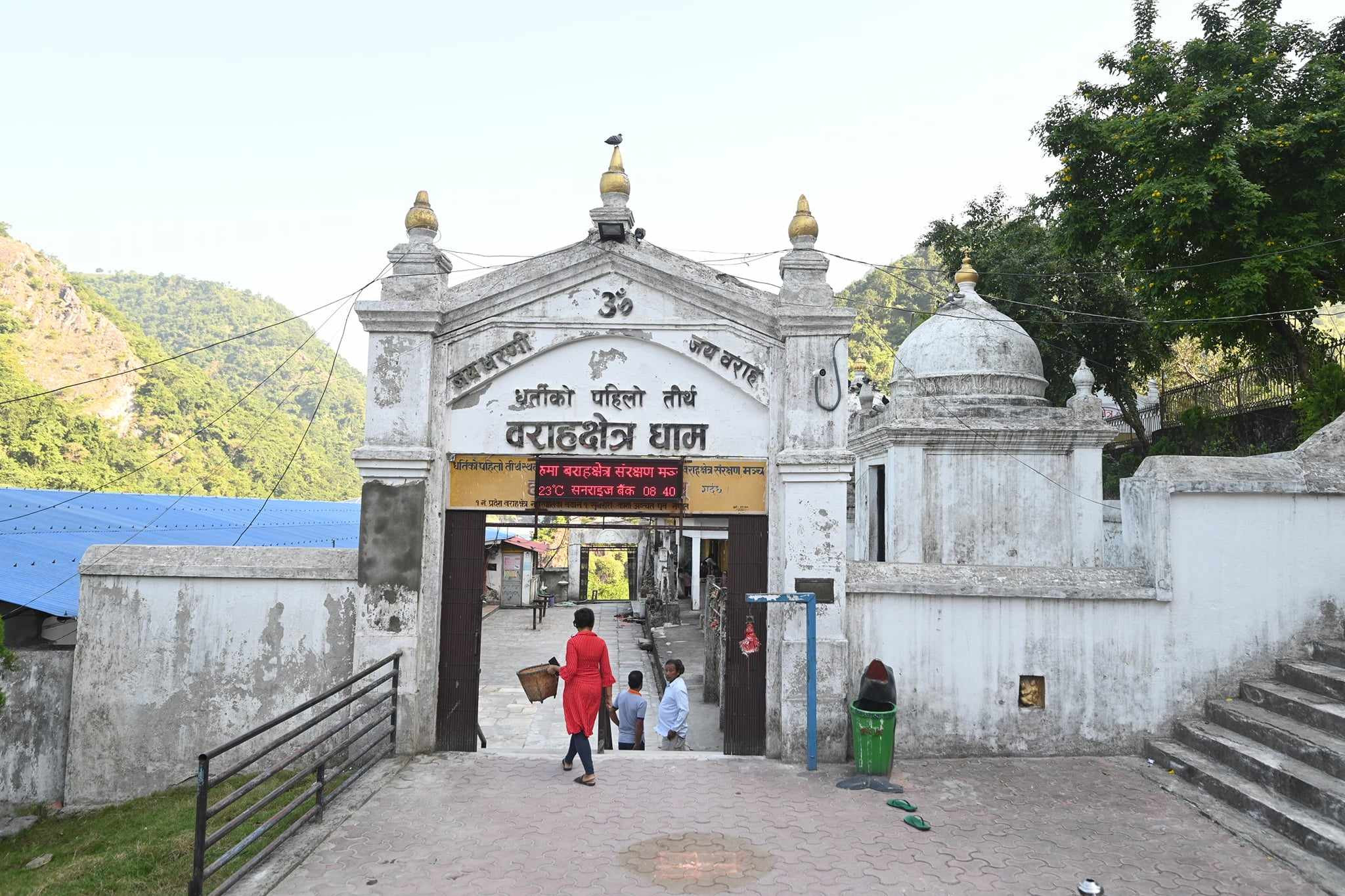 काेशी किनारमा 'धरतीकै पहिलाे धाम' (तस्वीरहरू)